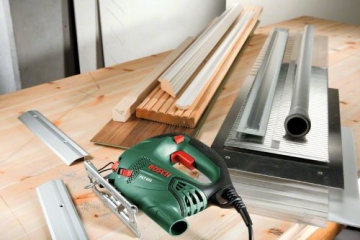 Bosch DIY Stichsäge PST 650, 1 Sägeblatt T 144 D für Holz, Koffer (500 W, Schnitttiefe in Holz 65 mm, Schnitttiefe in Stahl 4 mm) - 