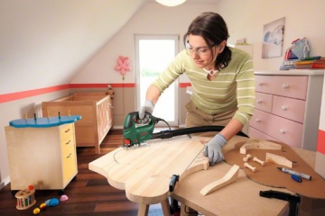 Bosch DIY Stichsäge PST 650, 1 Sägeblatt T 144 D für Holz, Koffer (500 W, Schnitttiefe in Holz 65 mm, Schnitttiefe in Stahl 4 mm) - 