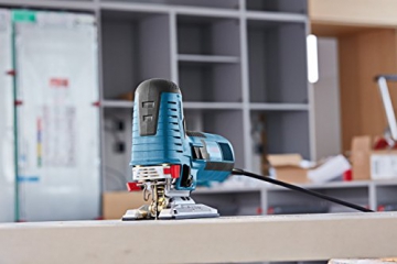 Bosch Professional GST 160 CE Stichsäge, 3x Sägeblatt, max. 160mm Schnitttiefe, 800 W, L-Boxx - 